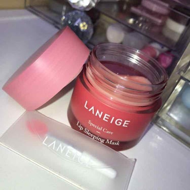 Laneige (ラネージュ)
リップスリーピングマスク[ベリー] 20g

スタイルコリアンで1600円くらいで購入✨
今は値段が変わってるかもです(>_<)
他のサイトでも売ってると思います！
4つ