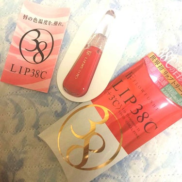 LIP38℃ 
＋3℃(CoralPink)
1728円(税込)

高校生の私には値段がちょっと高く３回ぐらい買うか悩んだんですけど……縦じわが…乾燥が…_:(´ `」 ∠):_

４回目にして、見に行