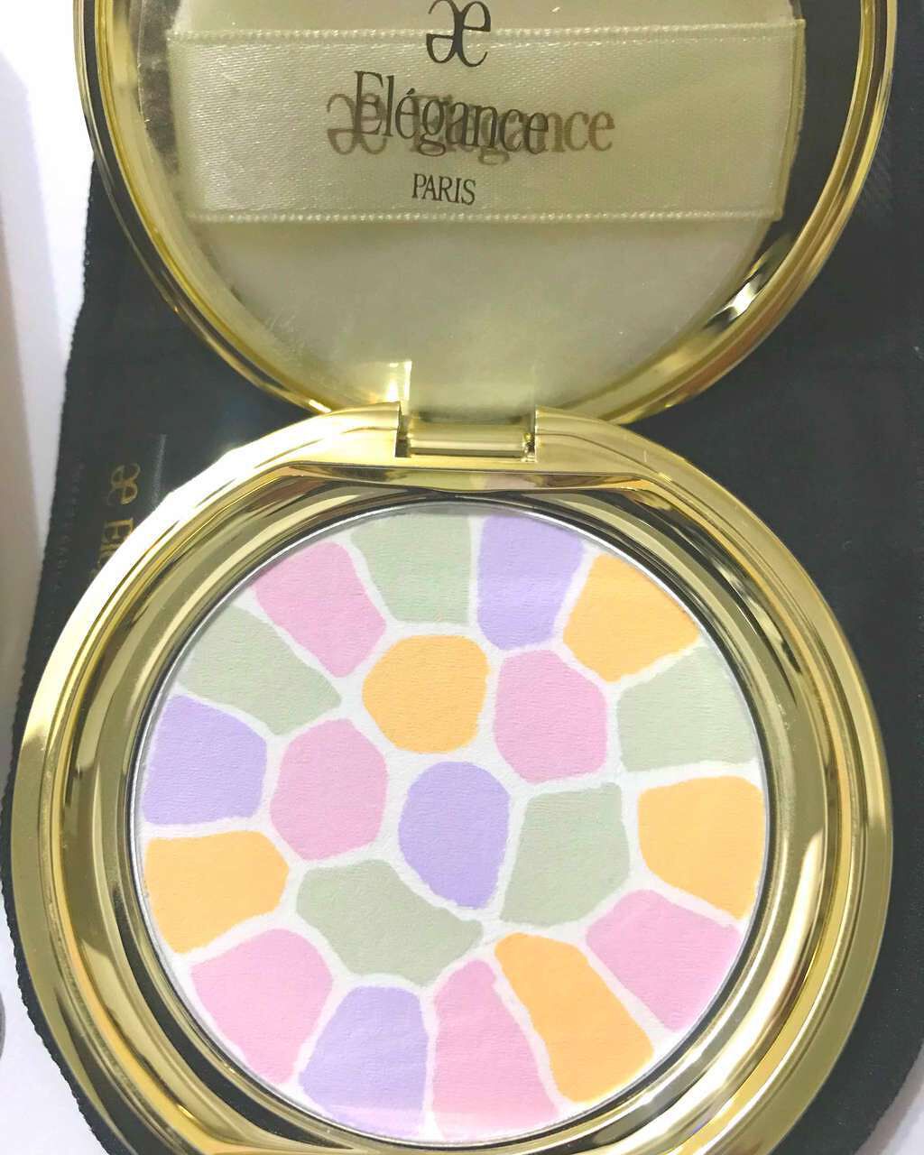 ラ プードル オートニュアンス/Elégance/プレストパウダーを使ったクチコミ(2枚目)