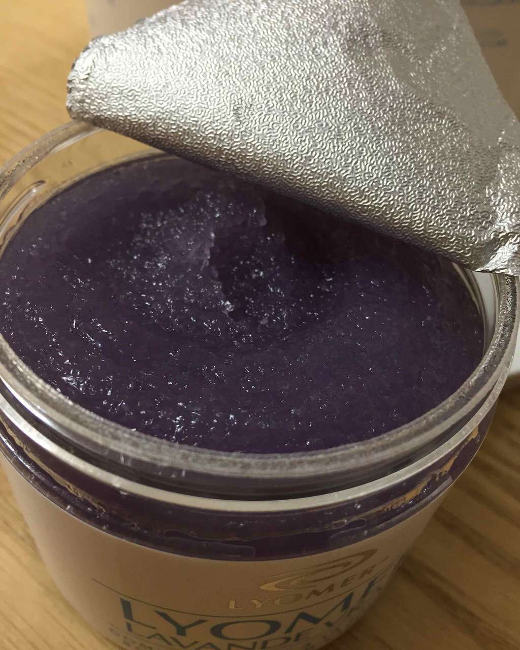 ボディ スクラブ ラバンド ヴレ/リヨメール/ボディスクラブを使ったクチコミ（2枚目）