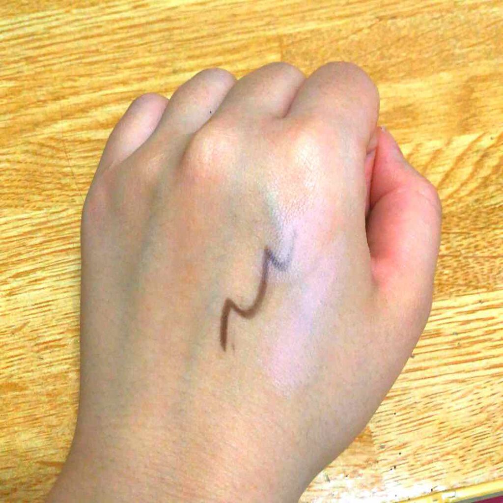 カバーパーフェクション チップコンシーラー/the SAEM/リキッドコンシーラーを使ったクチコミ(2枚目)