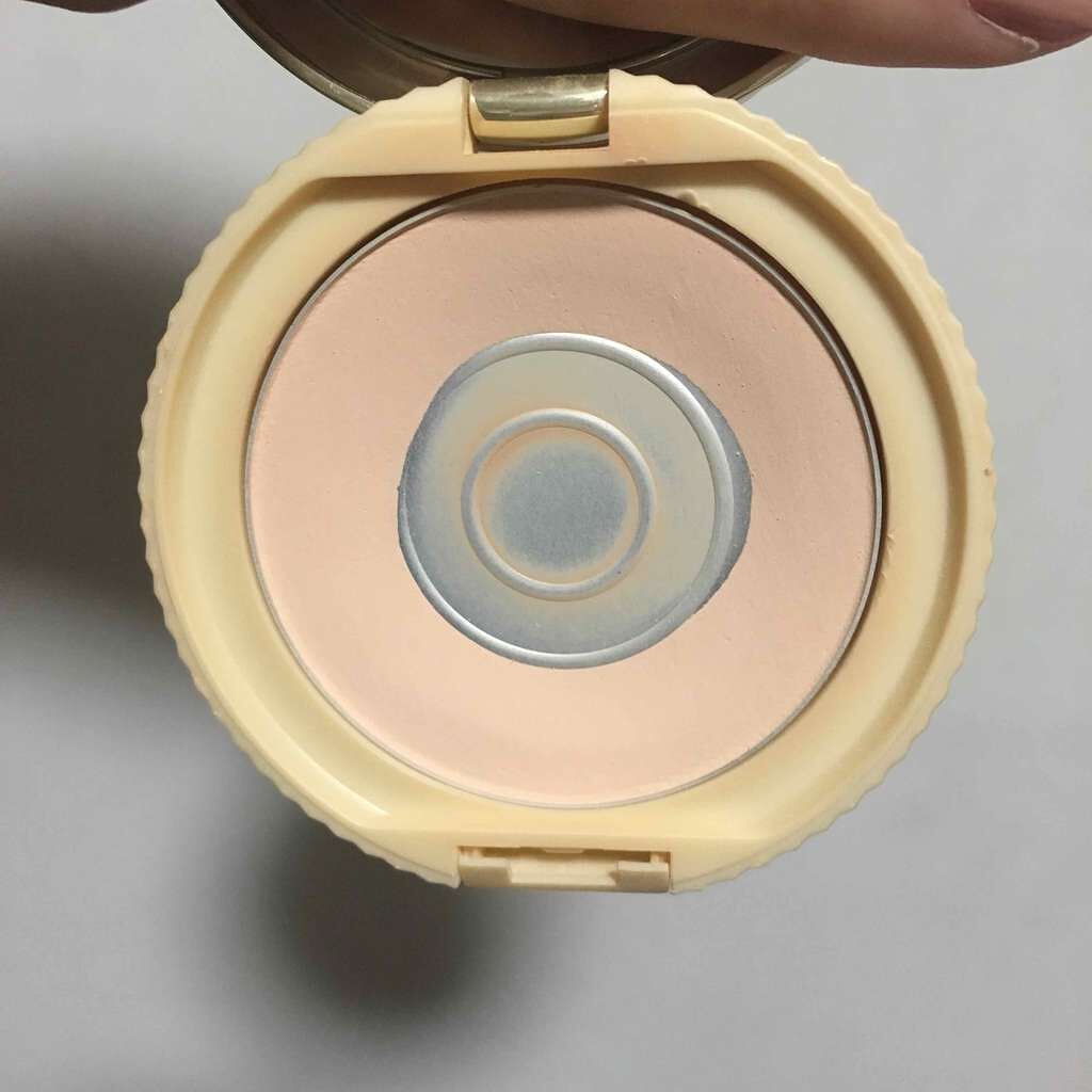 【旧品】マシュマロフィニッシュパウダー/キャンメイク/プレストパウダーを使ったクチコミ(2枚目)