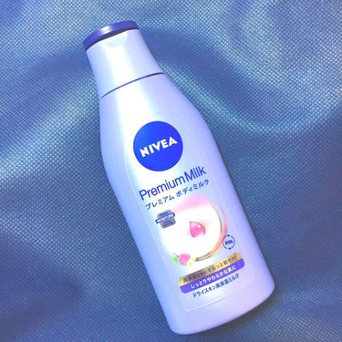 

NIVEA ニベア💎

◆プレミアムボディミルクA
〈ボディ用乳液〉超乾燥肌

昨年も気に入って使っていました💫
今年もお世話になってます🙇‍♀️
香りは、深い薔薇の香りがします🌹
海外っぽい匂いで