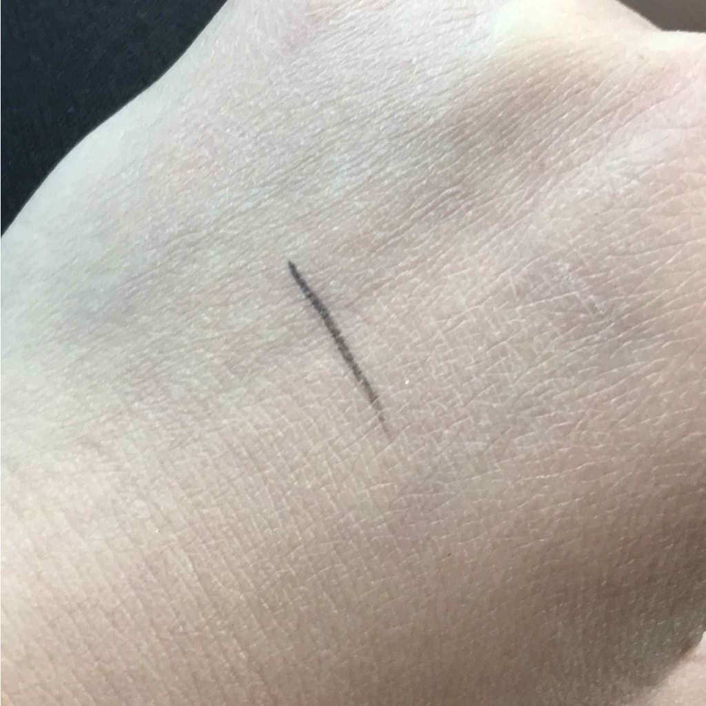 ラブ・ライナー リキッドアイライナーR3/ラブ・ライナー/リキッドアイライナーを使ったクチコミ(2枚目)