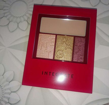 アクセントカラーアイズ CC/インテグレート/アイシャドウパレットを使ったクチコミ(1枚目)