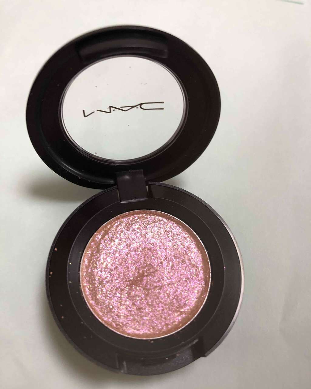 ダズルシャドウ/M・A・C/単色アイシャドウを使ったクチコミ(1枚目)