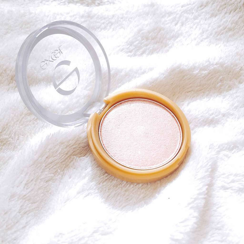 シャイニーシャドウ N/excel/単色アイシャドウを使ったクチコミ（1枚目）