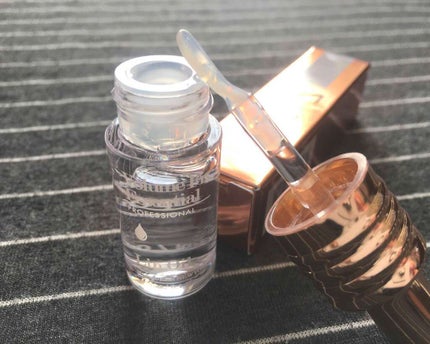 ボリュームフィックスエッセンシャルリップオイル/MACQUEEN NEWYORK/リップグロスを使ったクチコミ(2枚目)