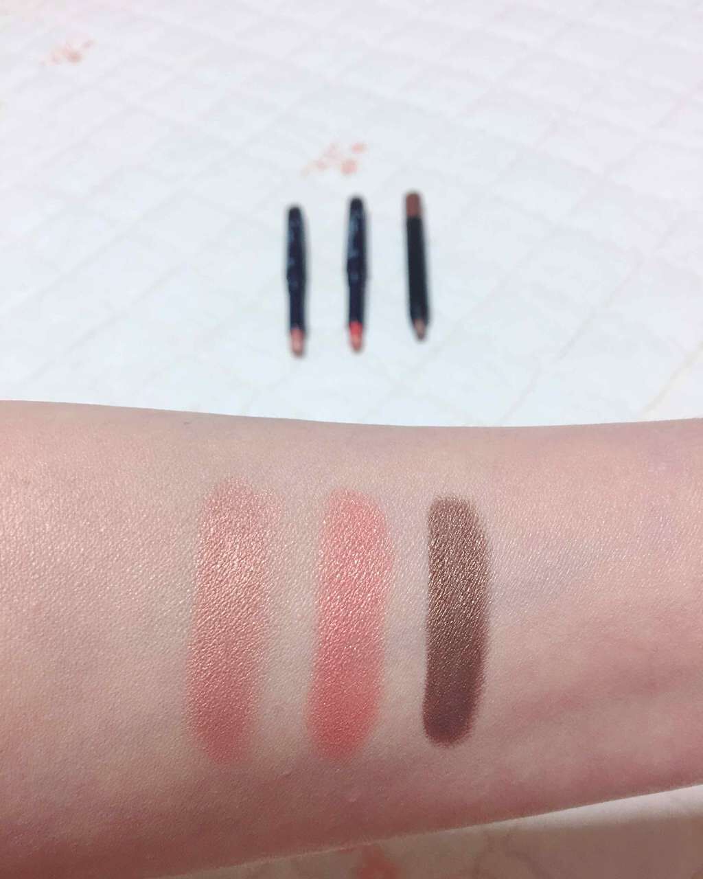 スティックシャドー/EGLIPS/スティックアイシャドウを使ったクチコミ（2枚目）