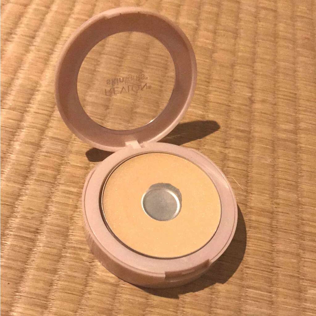 スキンライト プレスト パウダー/REVLON/プレストパウダーを使ったクチコミ(2枚目)