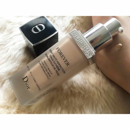 【旧】ディオールスキン フォーエヴァー フルイド/Dior/リキッドファンデーションを使ったクチコミ(2枚目)