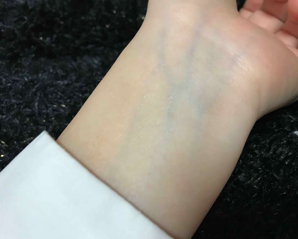 ラディアント タッチ ブラープライマー/YVES SAINT LAURENT BEAUTE/化粧下地を使ったクチコミ(4枚目)