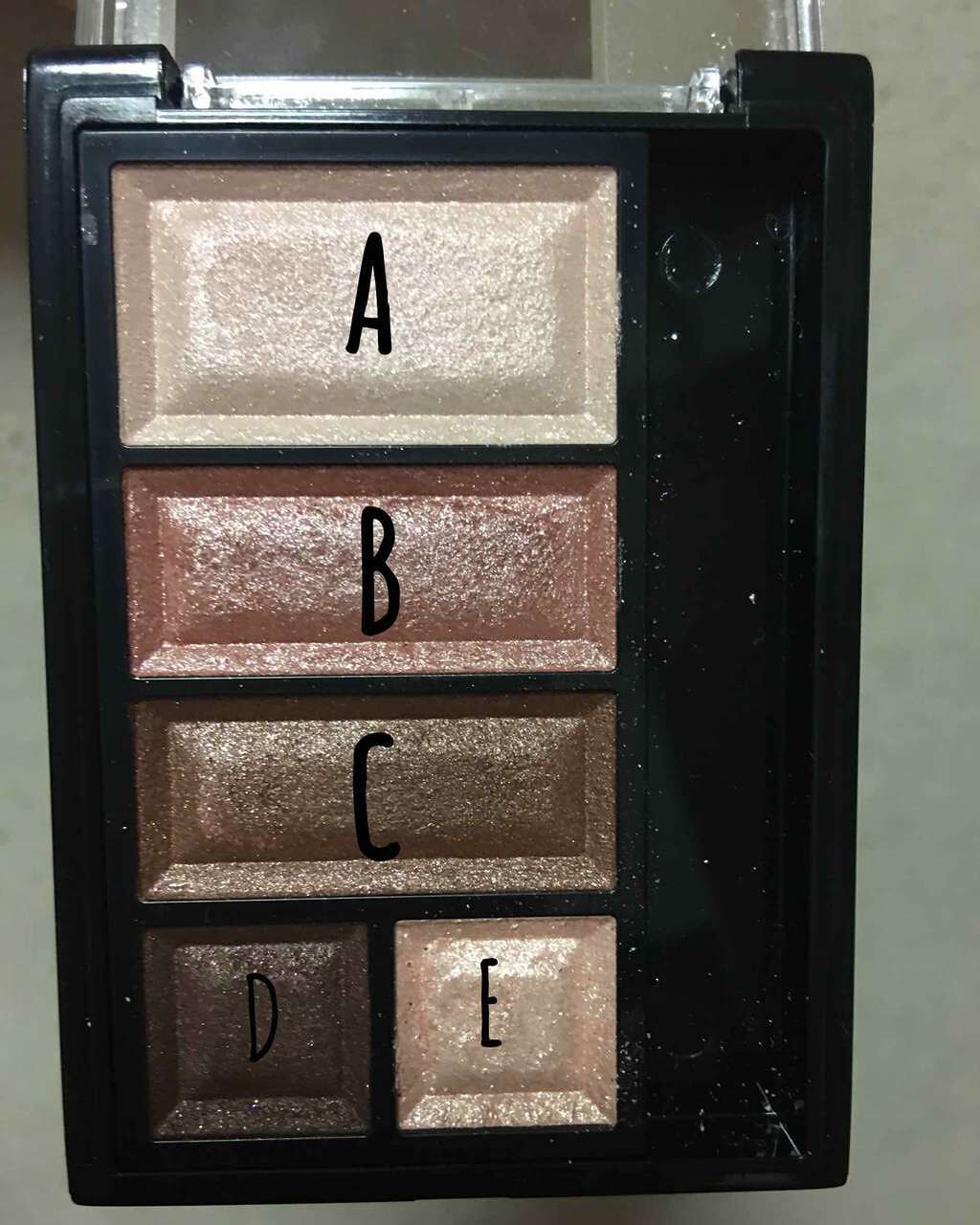 スキニーリッチシャドウ/excel/アイシャドウパレットを使ったクチコミ(3枚目)