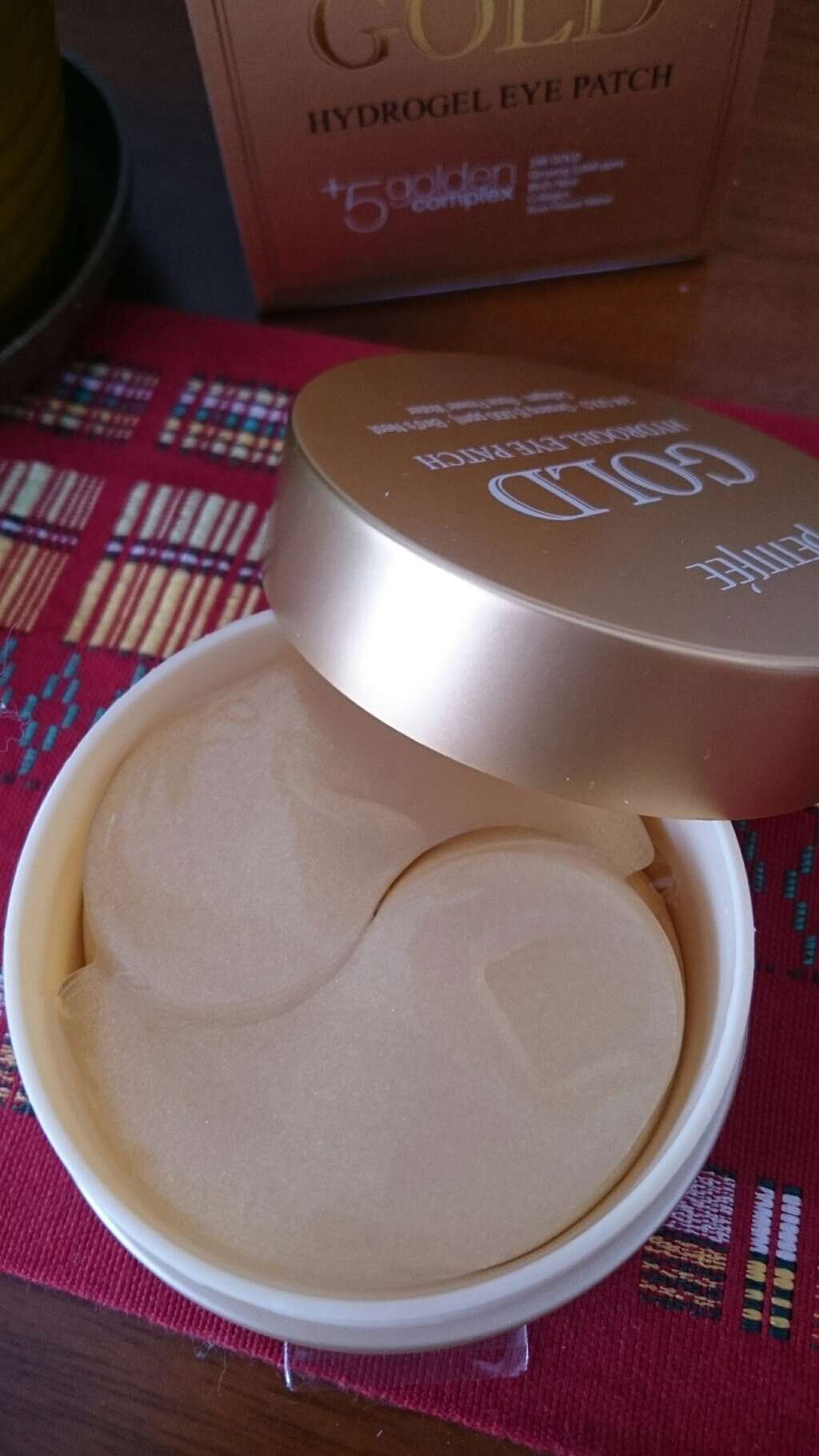 ゴールドハイドロゲルアイパッチ/Petitfee/シートマスク・パックを使ったクチコミ(2枚目)