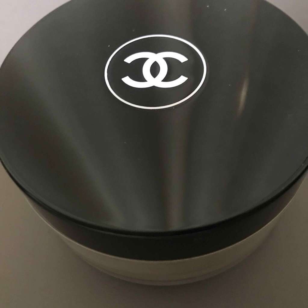 プードゥル ユニヴェルセル リーブル/CHANEL/ルースパウダーを使ったクチコミ(1枚目)