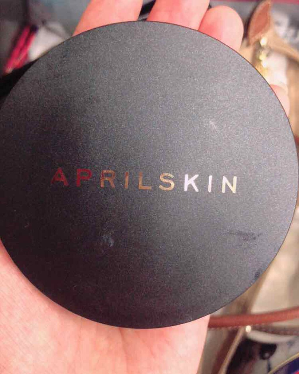 マジックスノークッション ブラック 2.0/APRILSKIN/クッションファンデーションを使ったクチコミ(1枚目)