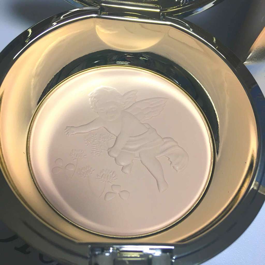 フェースアップパウダー<ミラノコレクション2018>/ミラノコレクション/プレストパウダーを使ったクチコミ(2枚目)