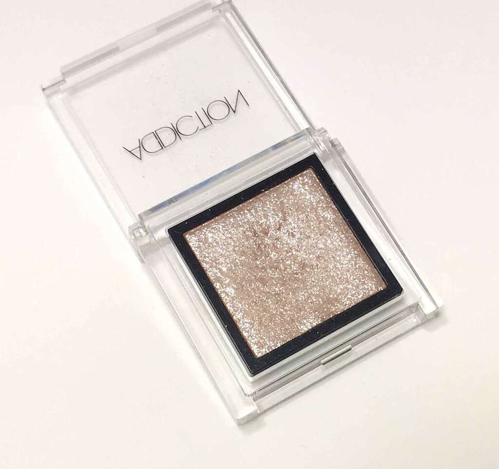 アディクション ザ アイシャドウ 67 Private Beach (P) /ADDICTION/単色アイシャドウを使ったクチコミ（2枚目）