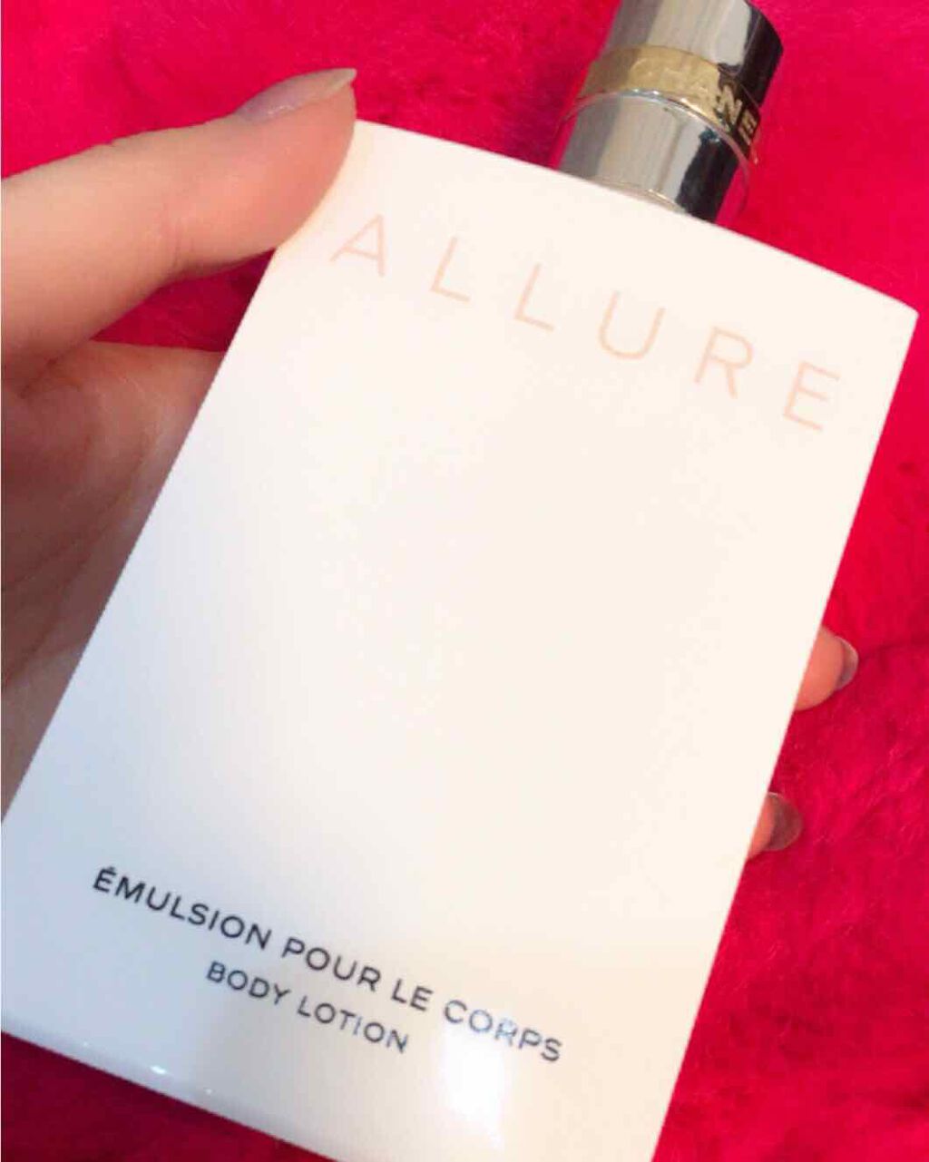 アリュール オードゥ パルファム (ヴァポリザター)/CHANEL/香水(レディース)を使ったクチコミ(2枚目)