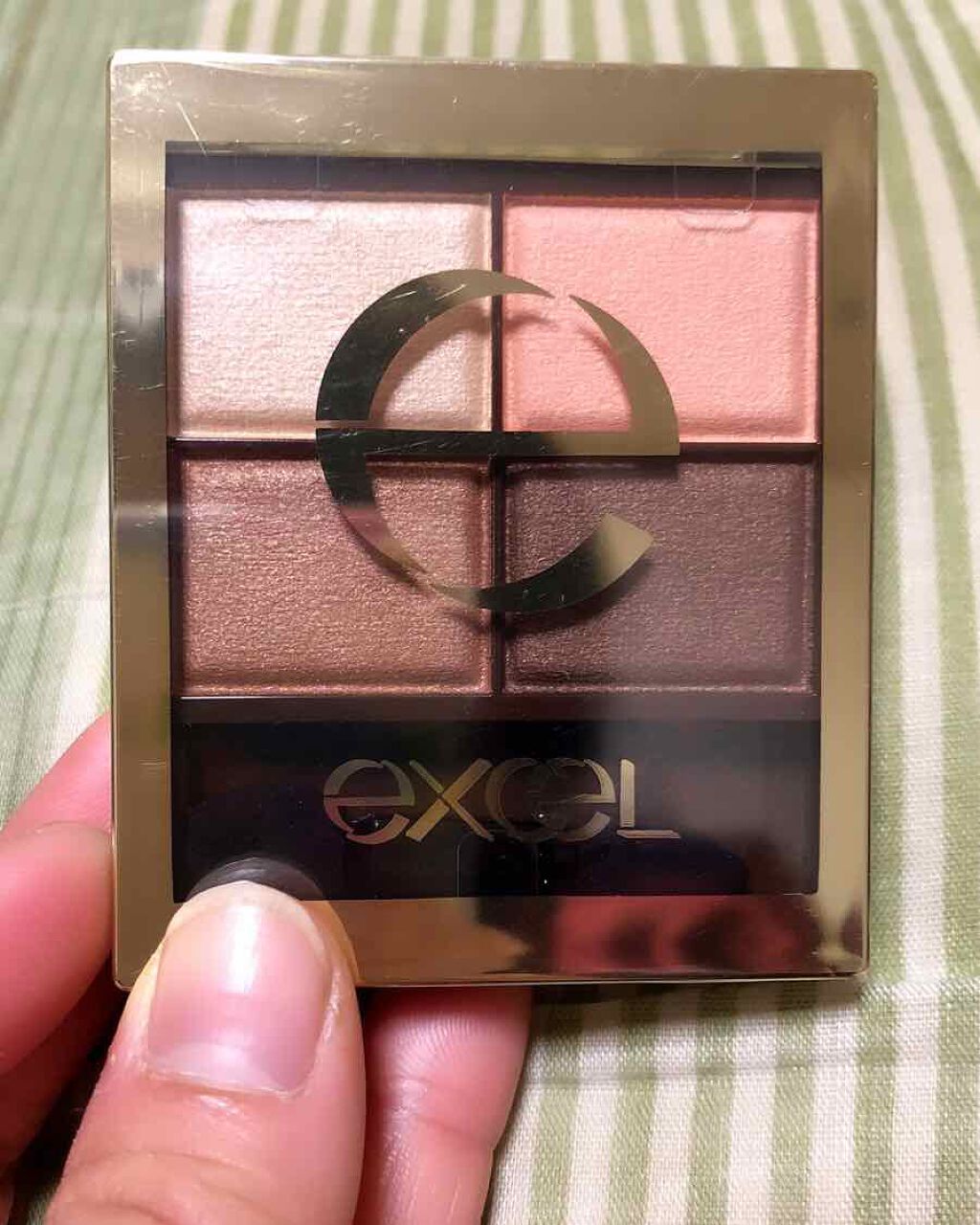 スキニーリッチシャドウ/excel/アイシャドウパレットを使ったクチコミ（3枚目）