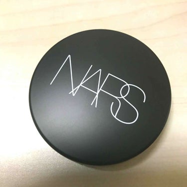 NARS・アクアティックグロークッション
6803番

綺麗なツヤ肌が簡単に作れます！
少量ですっと伸びてなじんでくれるし、重くないので肌がラクです！
カバー力はそんなに高くないですとBAさんに説明され