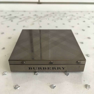 BURBERRY ライトグロウのクチコミ「バーバリーへ他の商品のタッチアップへ行った際、BAさんが「うちのブランドの商品で私が一番気に入.....」（2枚目）