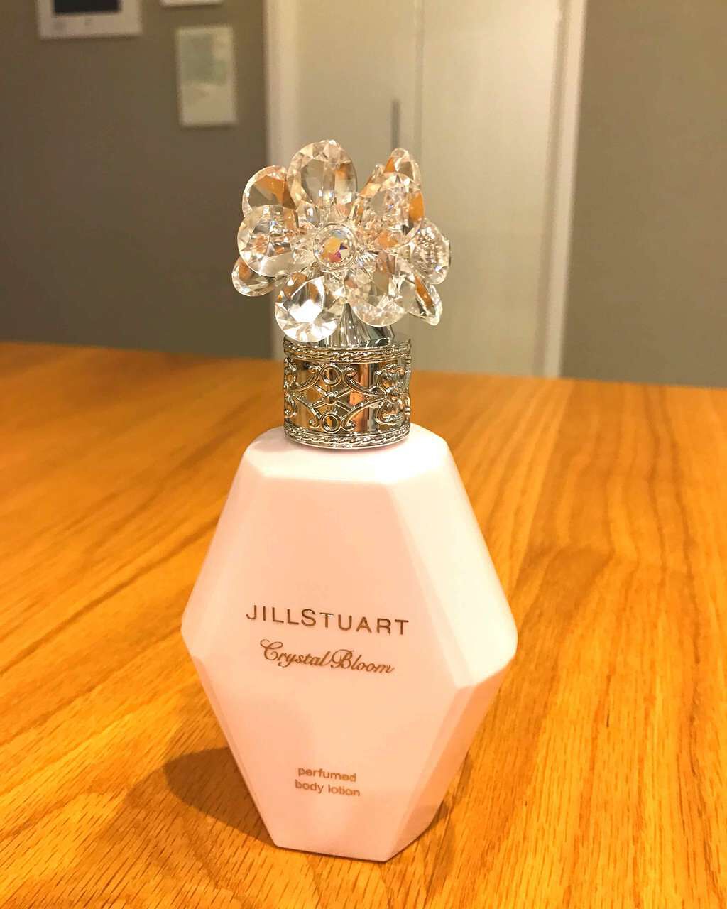 クリスタルブルーム パフュームド ボディローション/JILL STUART/ボディローションを使ったクチコミ(1枚目)