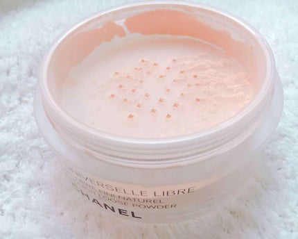 プードゥル ユニヴェルセル リーブル/CHANEL/ルースパウダーを使ったクチコミ(2枚目)