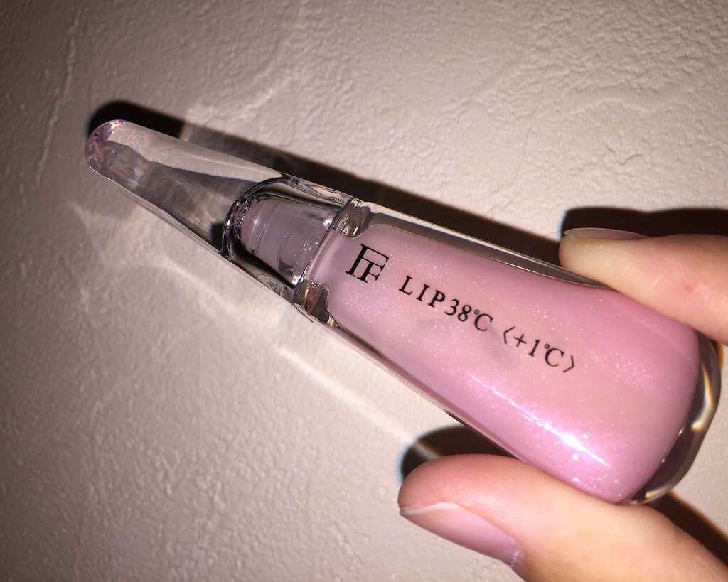 38°C / 99°F リップトリートメント (リップ美容液)/UZU BY FLOWFUSHI/リップケアを使ったクチコミ(1枚目)