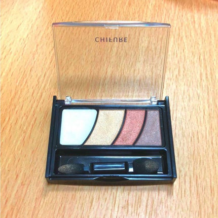 グラデーション アイ カラー(チップ付)/ちふれ/アイシャドウパレットを使ったクチコミ(1枚目)