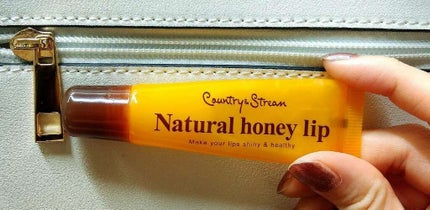 ハニーフルリップ HM/カントリー&ストリーム/リップ美容液を使ったクチコミ(1枚目)
