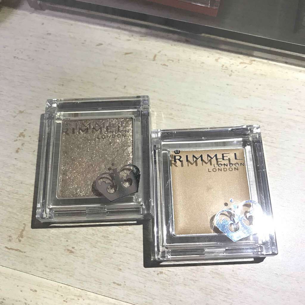 プリズム パウダーアイカラー/リンメル ロンドン/単色アイシャドウを使ったクチコミ(1枚目)