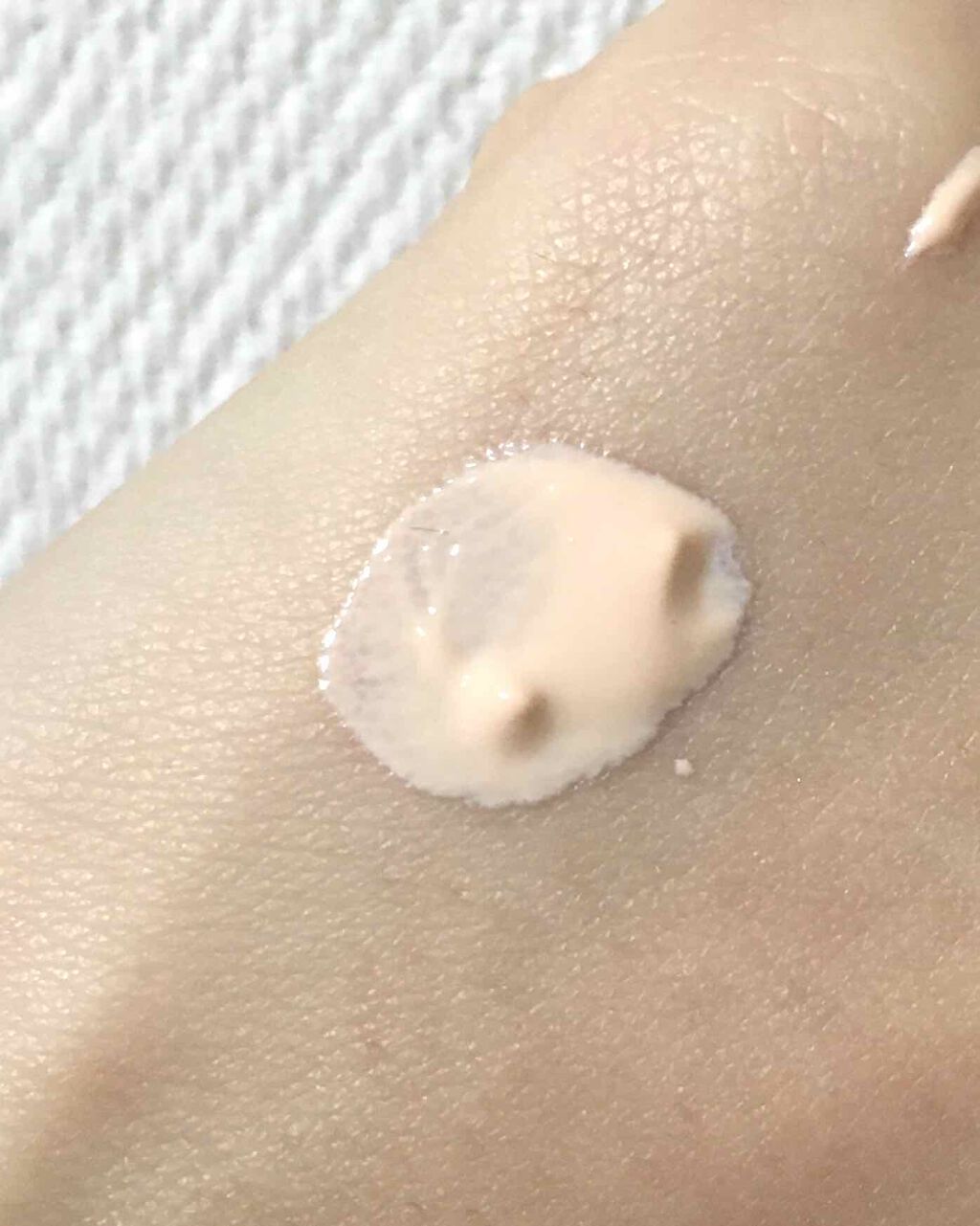 マットシフォン UVホワイトニングベースN/KiSS/化粧下地を使ったクチコミ(2枚目)