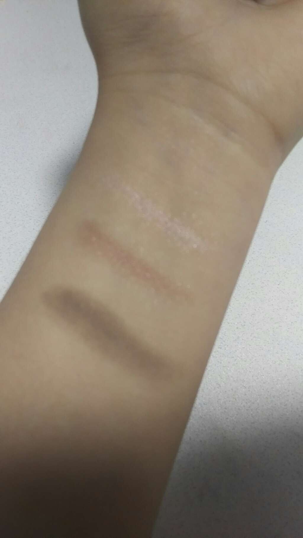 トーンアップアイシャドウ/CEZANNE/アイシャドウパレットを使ったクチコミ(2枚目)