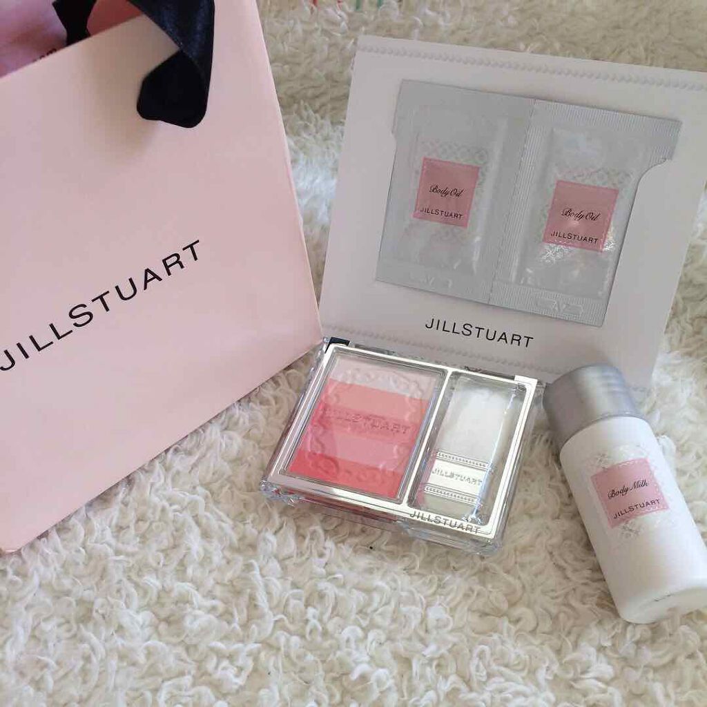 ブルーミングデュー オイルインブラッシュ/JILL STUART/パウダーチークを使ったクチコミ(2枚目)