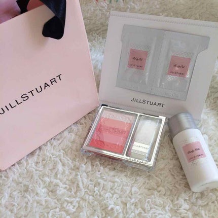 ブルーミングデュー オイルインブラッシュ/JILL STUART/パウダーチークを使ったクチコミ(2枚目)