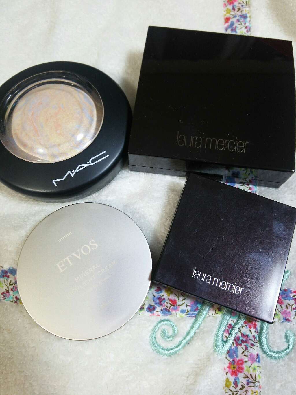 ミネラルハイライトクリーム/エトヴォス/クリームハイライトを使ったクチコミ（2枚目）