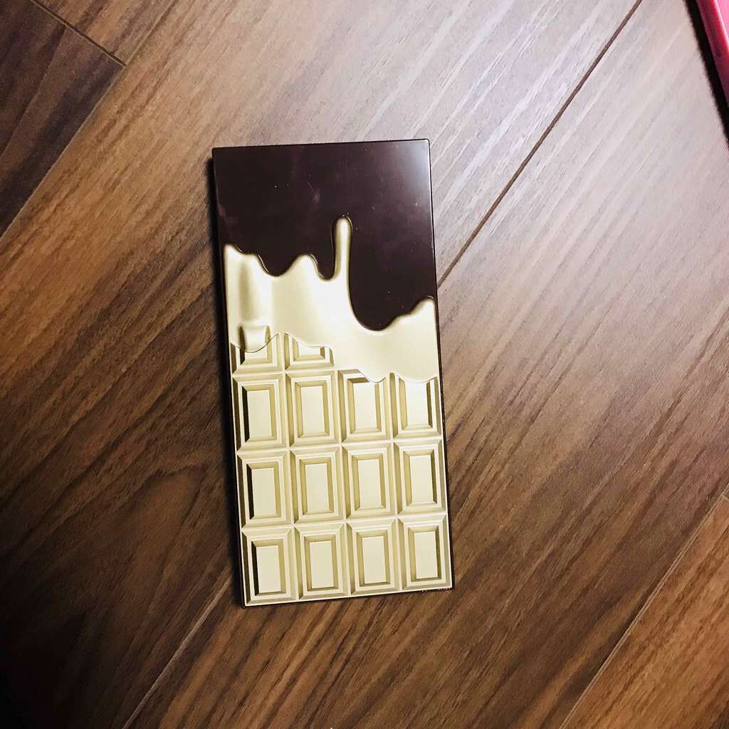 アイラブチョコレート/MAKEUP REVOLUTION/アイシャドウパレットを使ったクチコミ(2枚目)