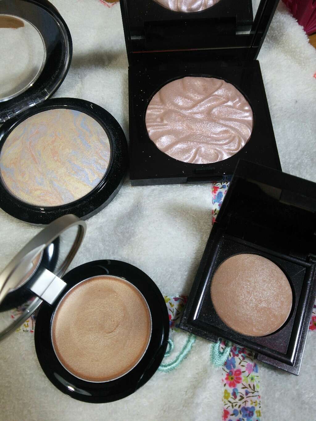 ミネラルハイライトクリーム/エトヴォス/クリームハイライトを使ったクチコミ（1枚目）