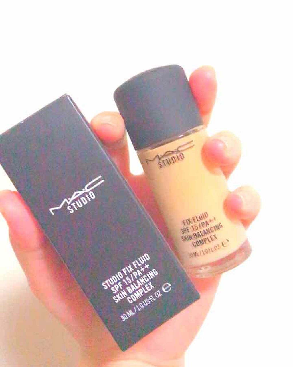 スタジオフィックス フルイッド SPF 15/M・A・C/リキッドファンデーションを使ったクチコミ(1枚目)