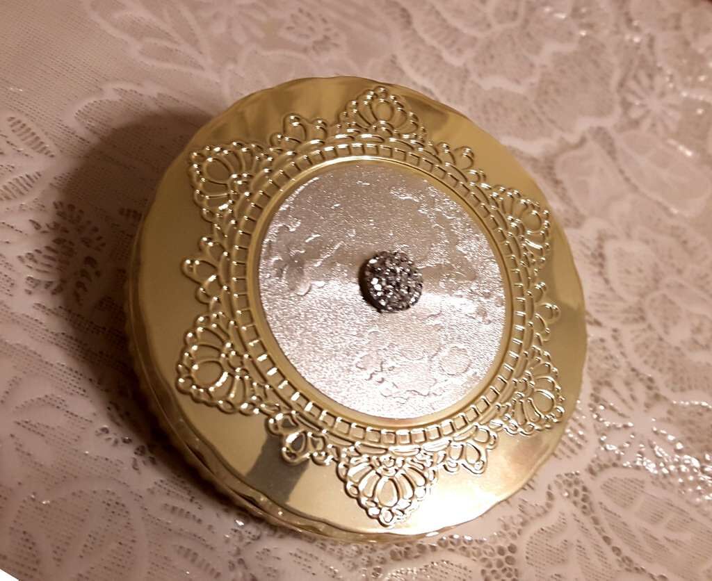 トランスペアレントフィニッシュパウダー/キャンメイク/プレストパウダーを使ったクチコミ（1枚目）