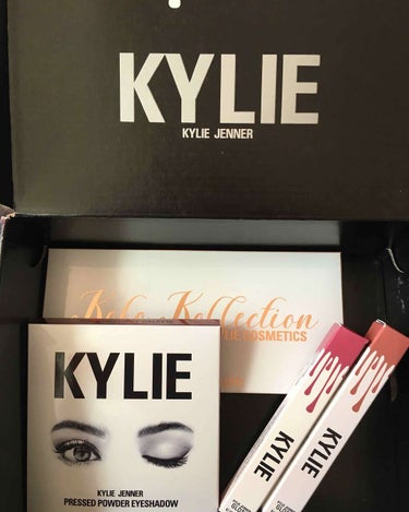 KYSHADOW/Kylie Cosmetics/アイシャドウパレットを使ったクチコミ（2枚目）