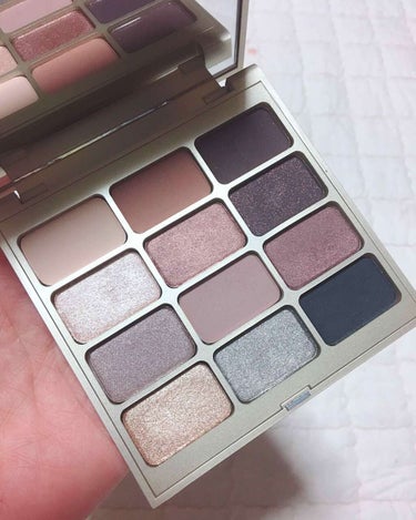 stila バービー トーキング パレットのクチコミ「Stila 
Eye Are The Window シャドウパレット
SOUL

こちらのパレ.....」（2枚目）