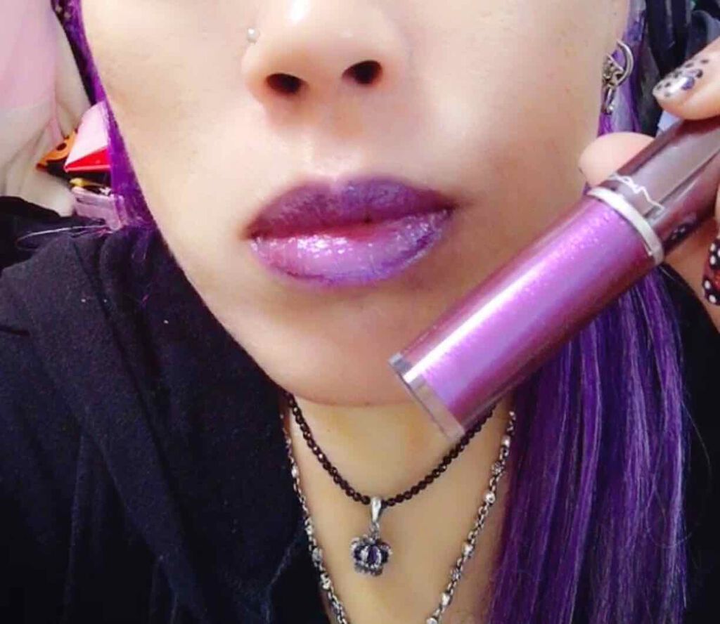 グランドイリュージョン リキッド リップカラー/M・A・C/リップグロスを使ったクチコミ(3枚目)