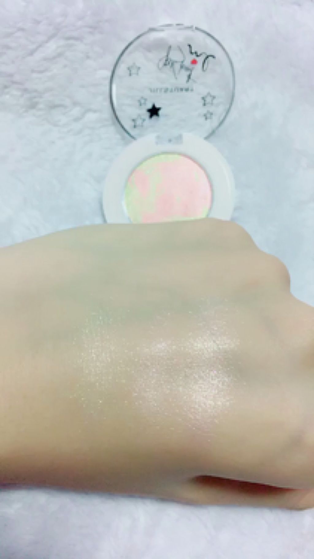 ドリーミィーウィッシュ アイシャドウ/JILL STUART/単色アイシャドウの動画クチコミ2つ目