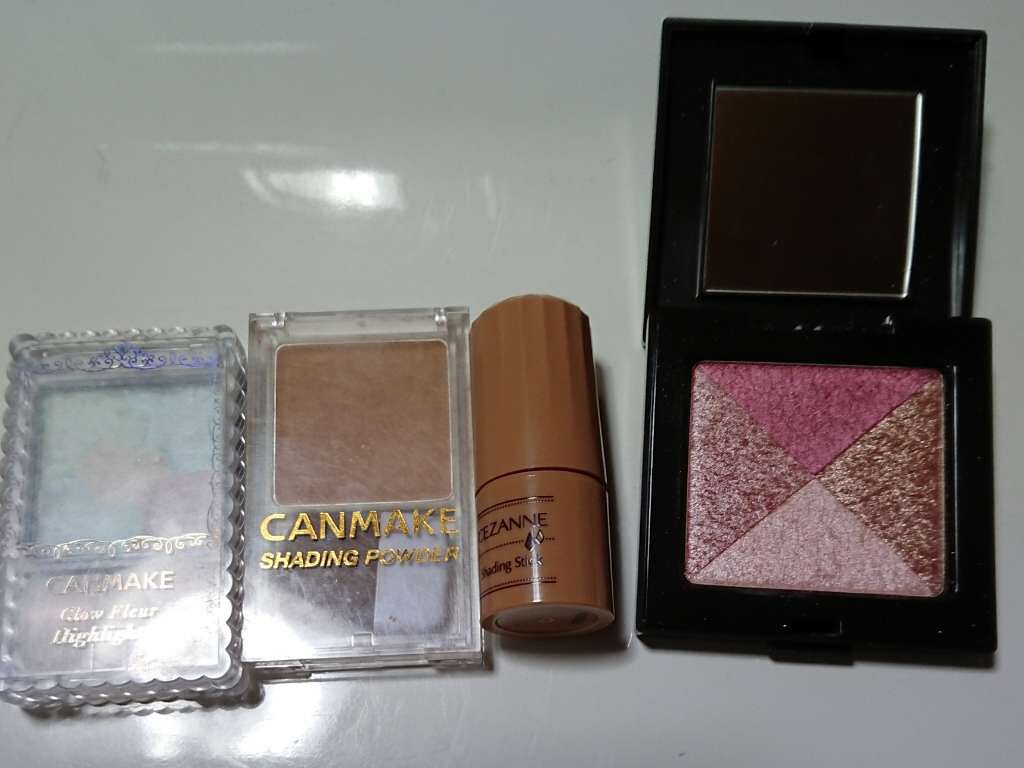 グロウフルールハイライター/キャンメイク/パウダーハイライトを使ったクチコミ（1枚目）