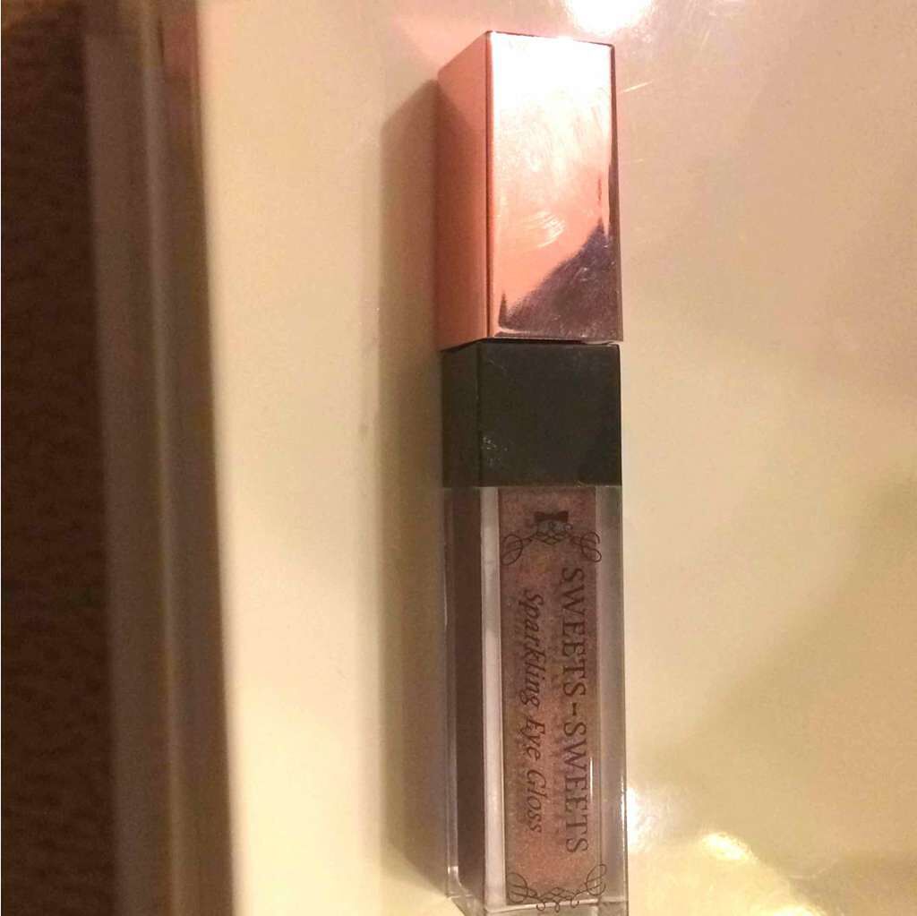 スパークリングアイグロス/スウィーツ スウィーツ/リキッドアイシャドウを使ったクチコミ（1枚目）