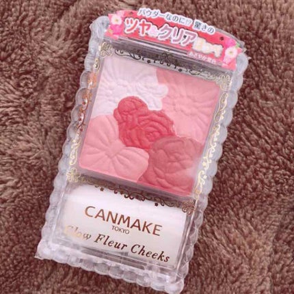 グロウフルールチークス/キャンメイク/パウダーチークを使ったクチコミ(1枚目)