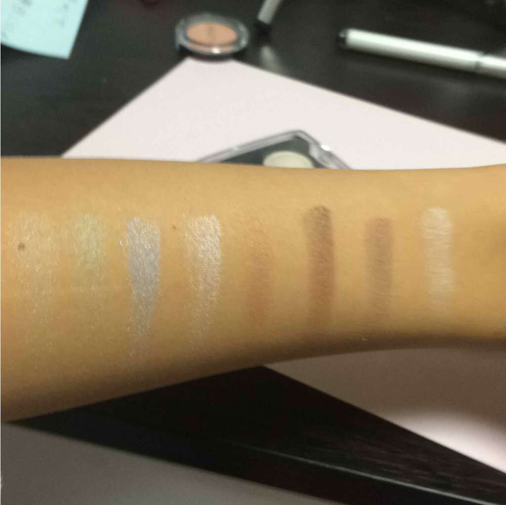 エルファー パールインアイシャドウ/DAISO/アイシャドウパレットを使ったクチコミ(2枚目)