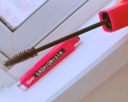 ラッシュニスタ ケアプラス/MAYBELLINE NEW YORK/マスカラを使ったクチコミ(2枚目)